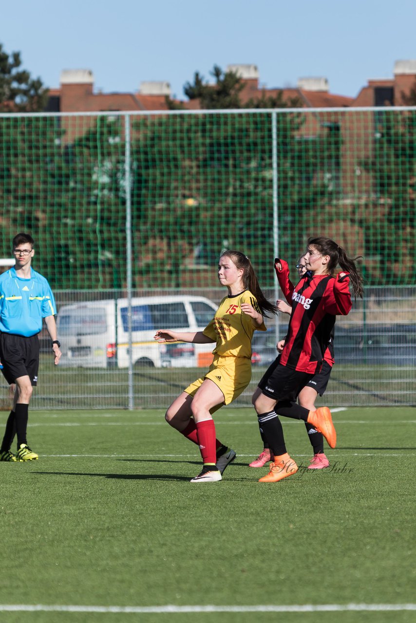 Bild 160 - B-Juniorinnen SG Weststeinburg/Bei - SV Fisia 03 : Ergebnis: 1:2